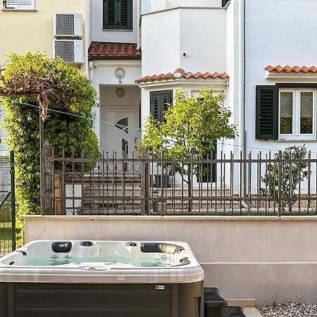 Lovely In Vabriga With Wifi Casa vacanze *